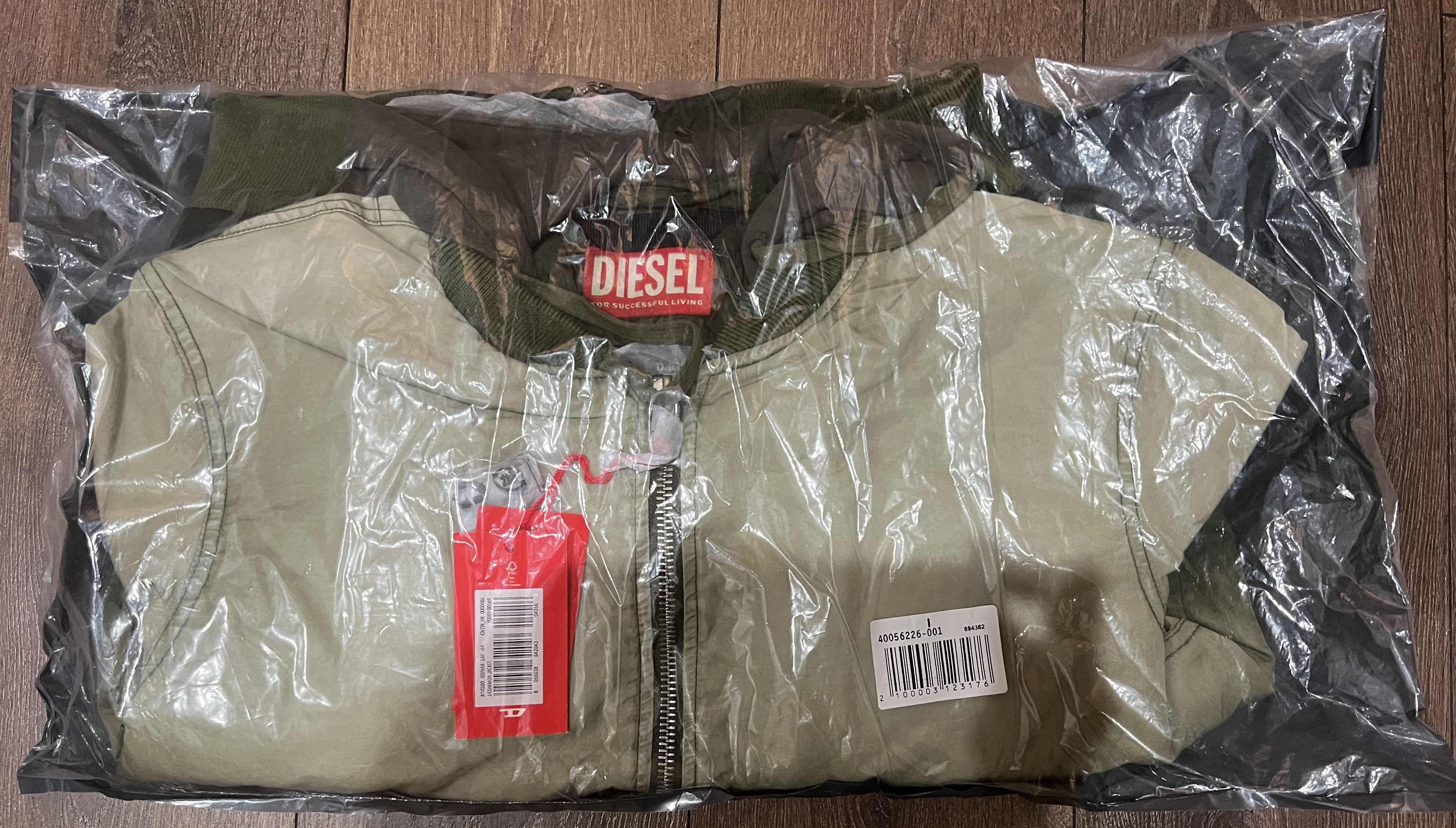 Diesel Diesel J-Common Hooded Bomber Jacket Size XS IT44 Size US XS / EU 42 / 0 - 4 Thumbnail