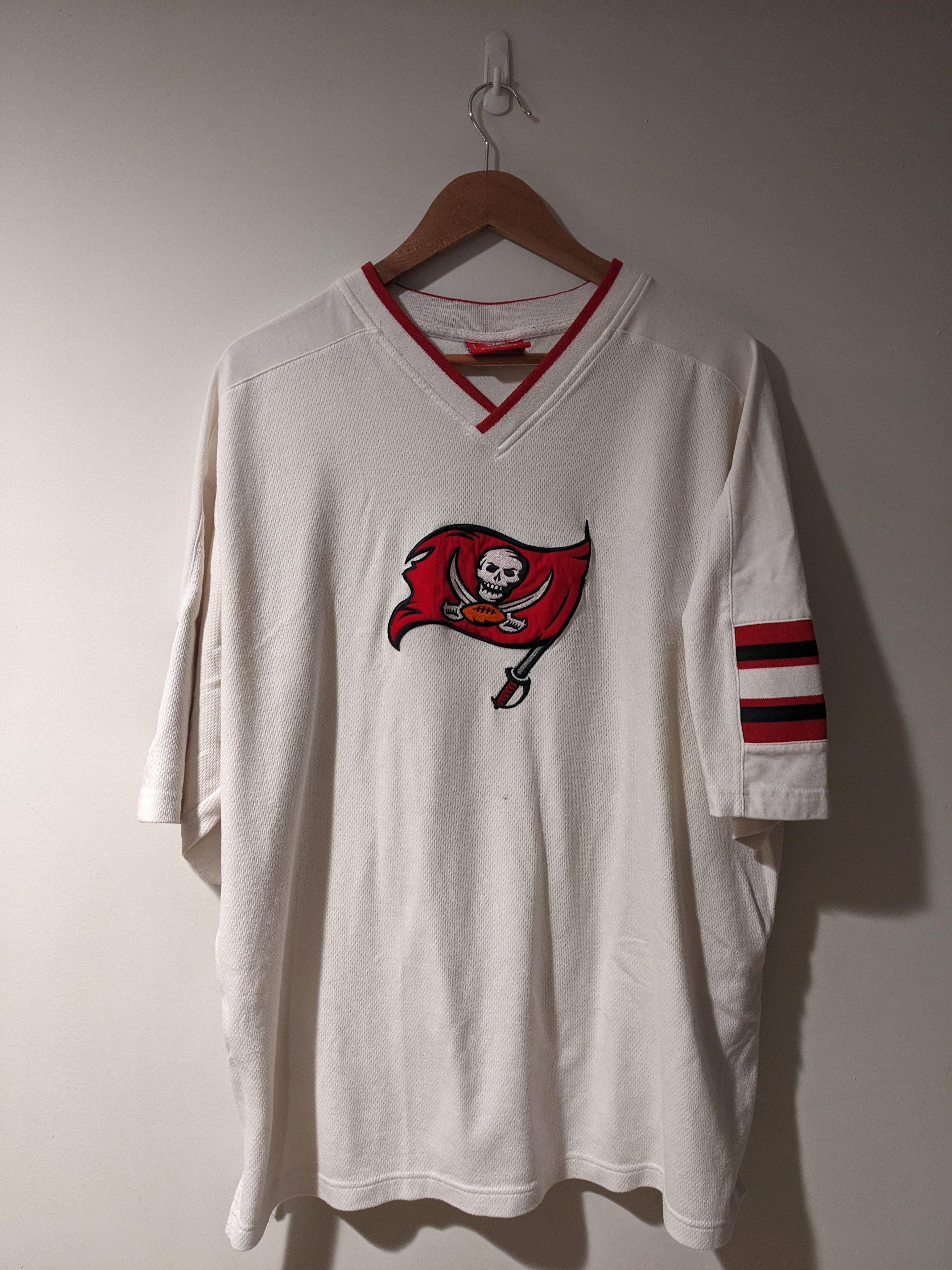 NFL × Vintage Vintage Y2K Tampa Bay Buccaneers Logo Thermal T-Shirt Size US XXL / EU 58 / 5 - 1 Thumbnail