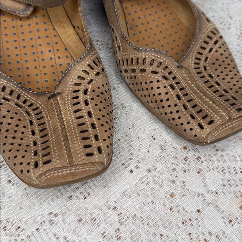 The Unbranded Brand Pikolonos Gandia 8964 perforated Mary Jane leather shoes 11 Size US 11 / IT 41 - 2 Thumbnail