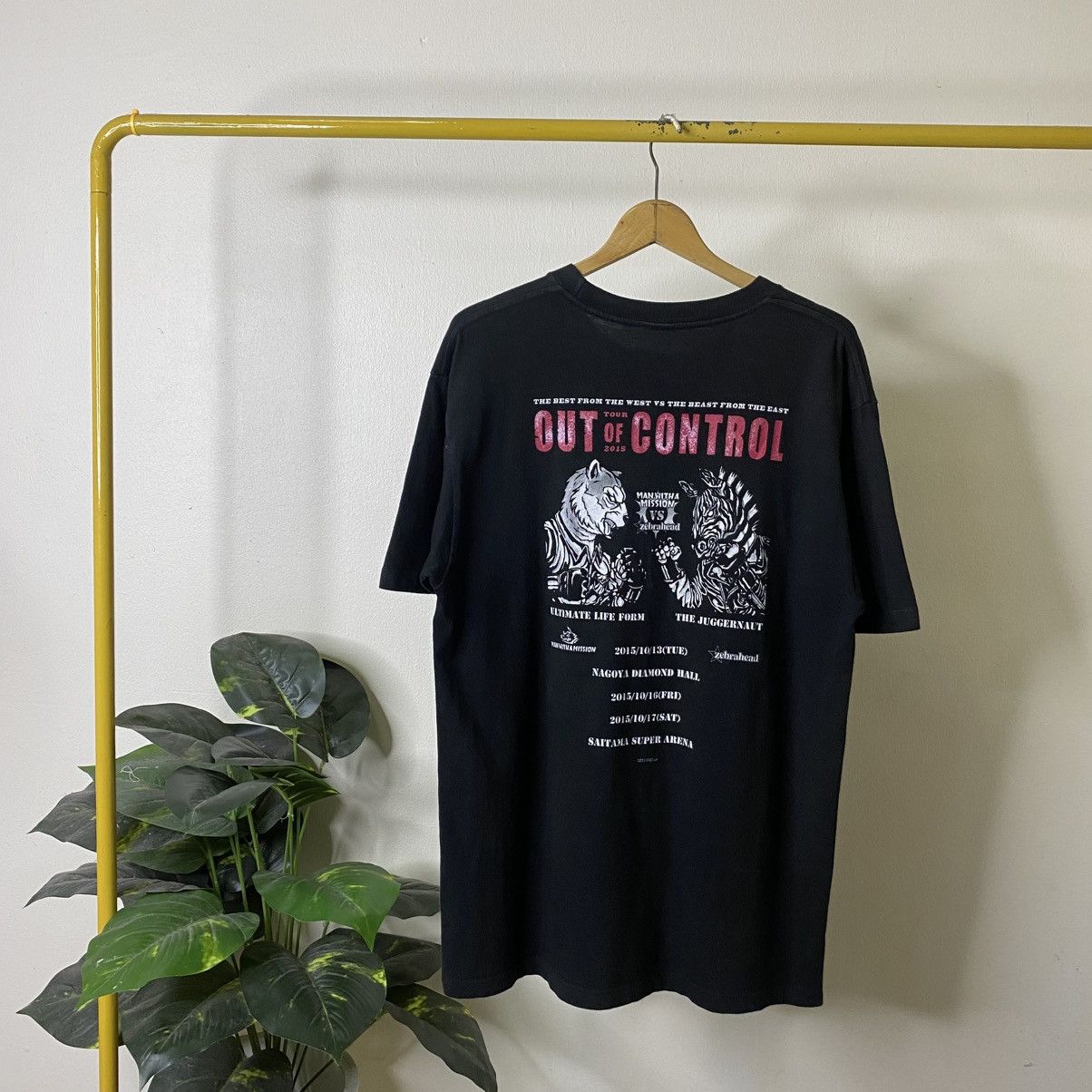 Band Tees Man with a Mission x Zebrahead Out of Control Tour Tee Size US L / EU 52-54 / 3 - 1 Thumbnail