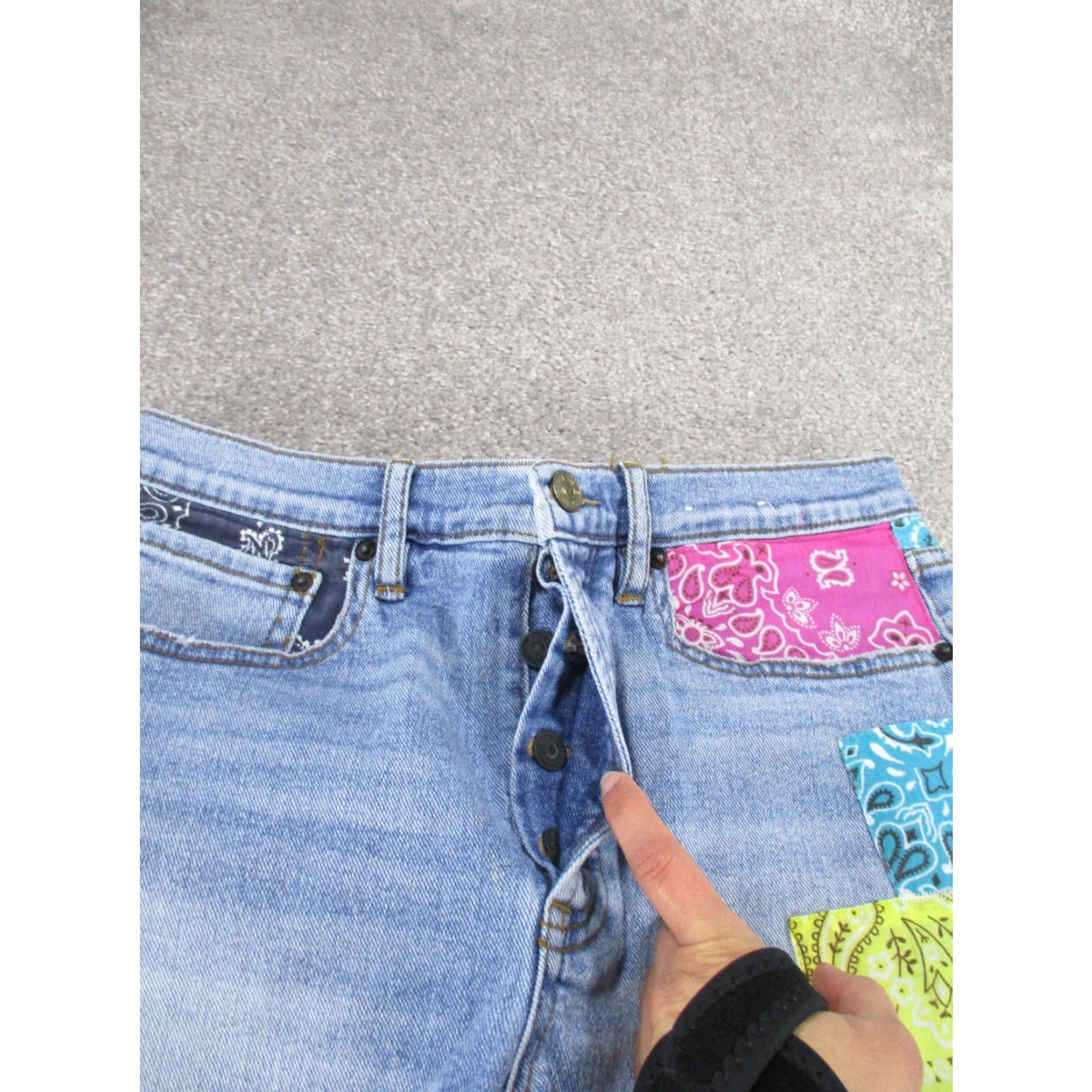 Jessica Simpson Jessica Simpson Shorts Women 28 Denim Patchwork Cut-Off Blue American Womens Size 28" / US 6 / IT 42 - 2 Thumbnail