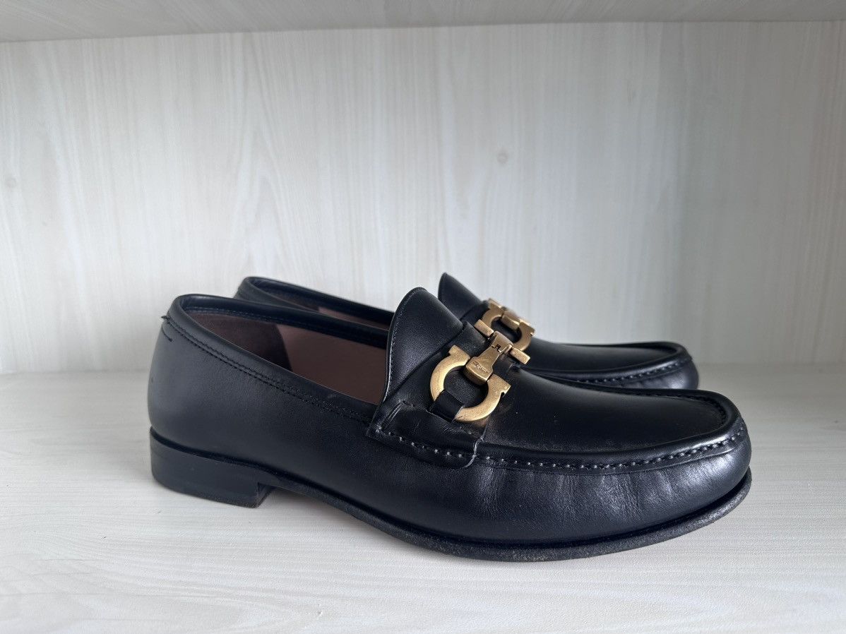Salvatore Ferragamo Salvatore ferregamo gold shoes Size US 9 / EU 42 - 2 Thumbnail