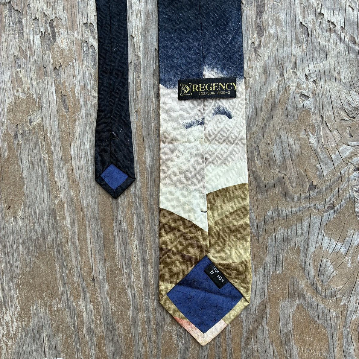 Other Regency Silk Novelty Tie Yellow Classic Car Scenic Print Size ONE SIZE - 3 Thumbnail