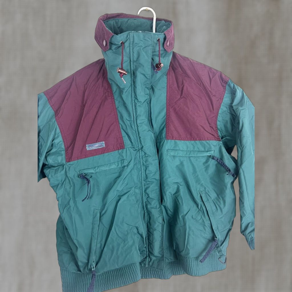 Vintage VINTAGE Columbia Jacket Women L Green Full Zip Hood Burgundy Long Sleeve | Basic Jacket Size L / US 10 / IT 46 - 1 Thumbnail