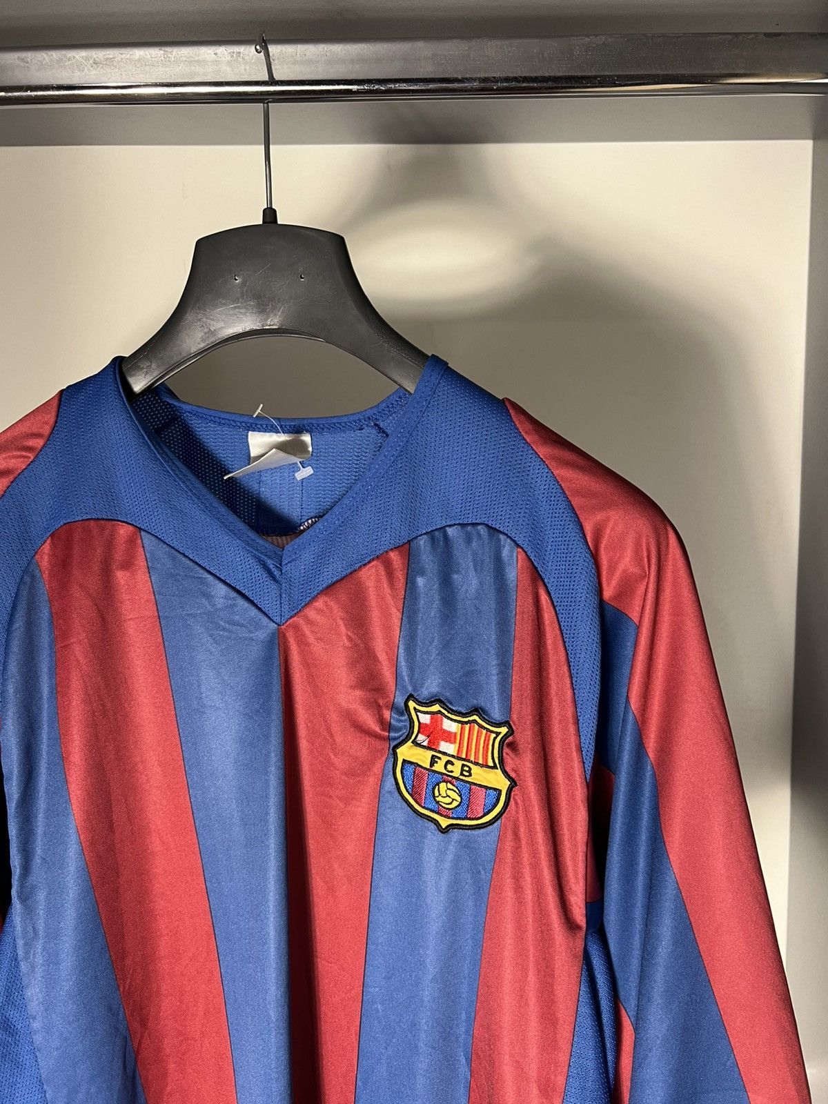 Vintage VERY RARE FC BARCELONA SPAIN RETRO SOCCER JERSEY Y2K 90s Size US XL / EU 56 / 4 - 4 Thumbnail