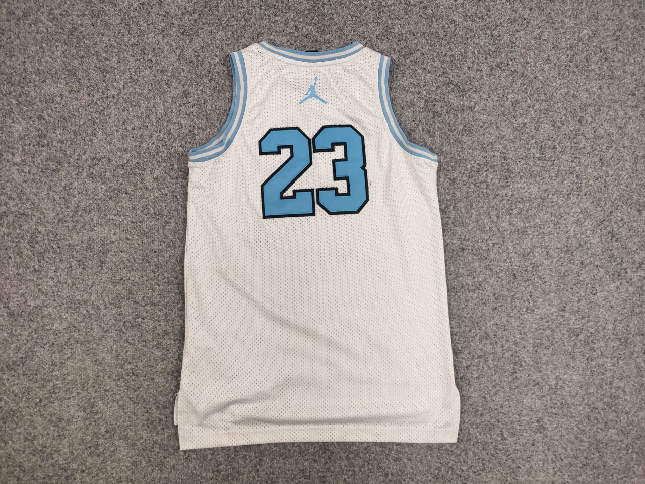 Jordan Brand Jordan 23 Logo Authentic Basketball Jersey T shirt Size US XS / EU 42 / 0 - 6 Thumbnail
