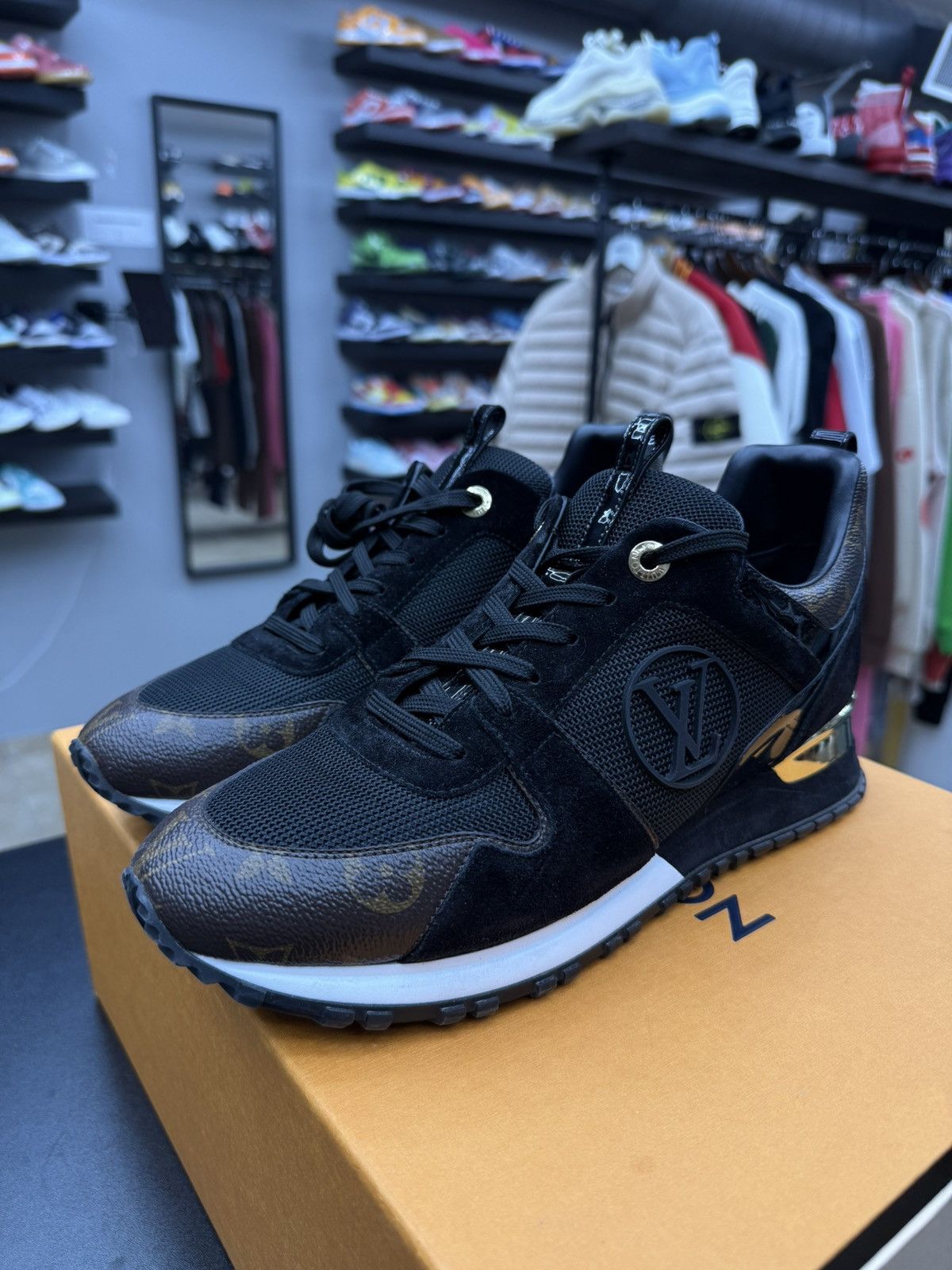 Louis Vuitton Louis Vuitton Run Away Sneaker Black Brown Monogram Size US 8 / EU 41 - 9 Thumbnail