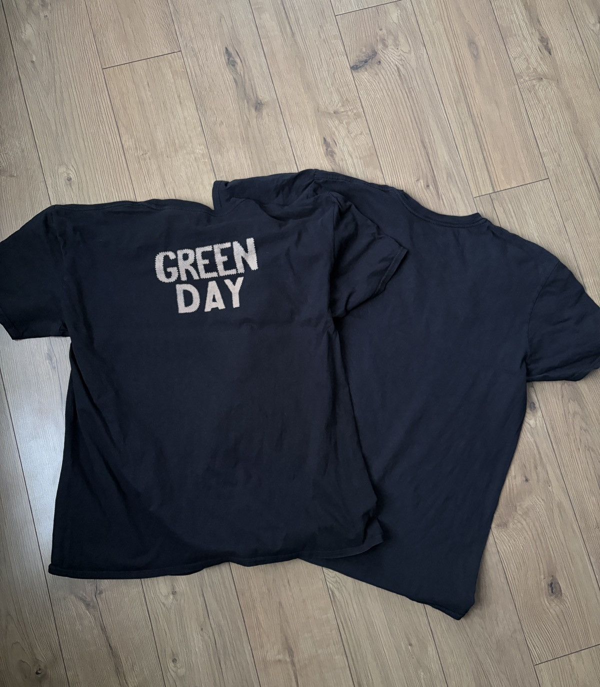Band Tees Vintage Green Day 2 T-shirts Size US XL / EU 56 / 4 - 9 Thumbnail