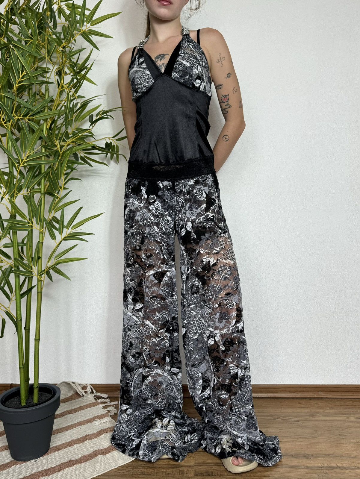 Vintage VINTAGE 2000s MESH WIDE PANTS OVERALL SUIT Size M / US 6-8 / IT 42-44 - 1 Thumbnail