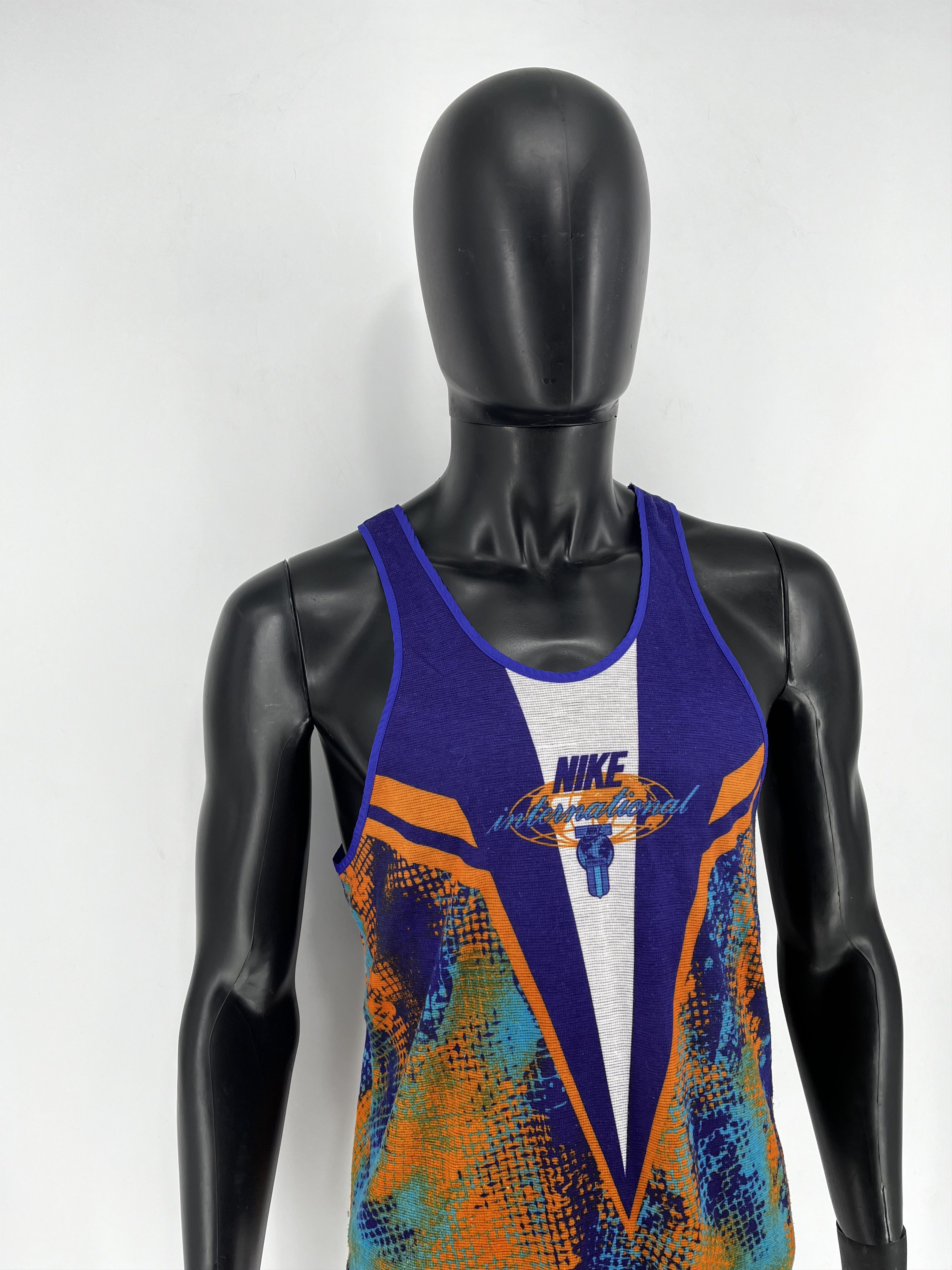 Nike × Vintage Nike International Men’s Running vest - Small. Vintage Size US S / EU 44-46 / 1 - 3 Thumbnail