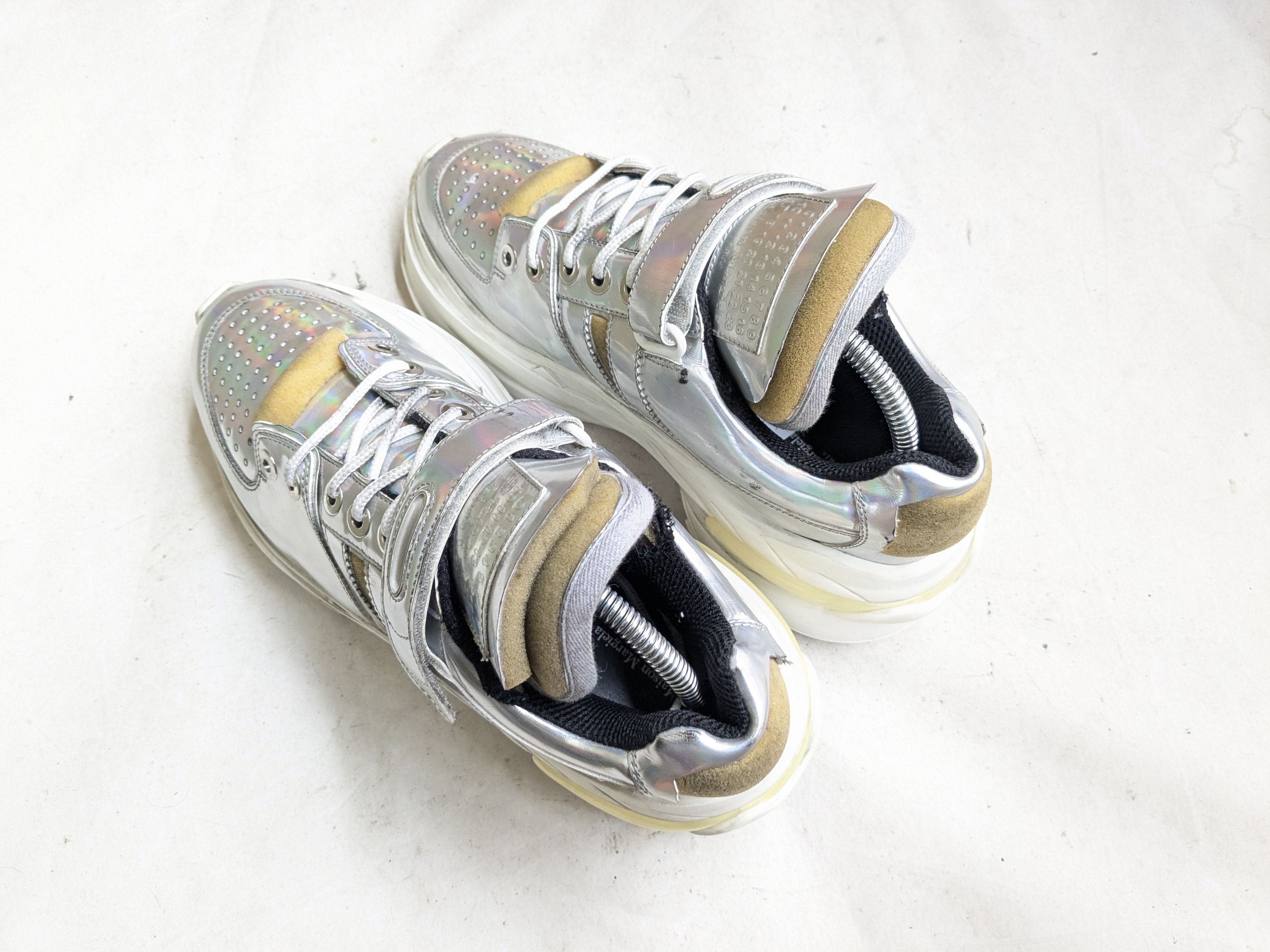 Maison Margiela Maison Margiela Retrofit Sneakers Silver 8 Size US 8 / EU 41 - 7 Thumbnail