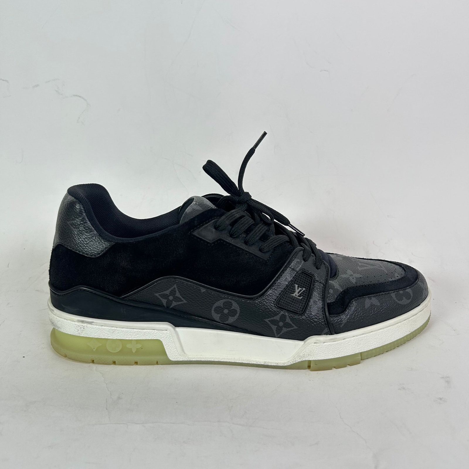 Louis Vuitton Louis Vuitton Black Monogram Trainer Size LV 9 Size US 10.5 / EU 43-44 - 1 Thumbnail