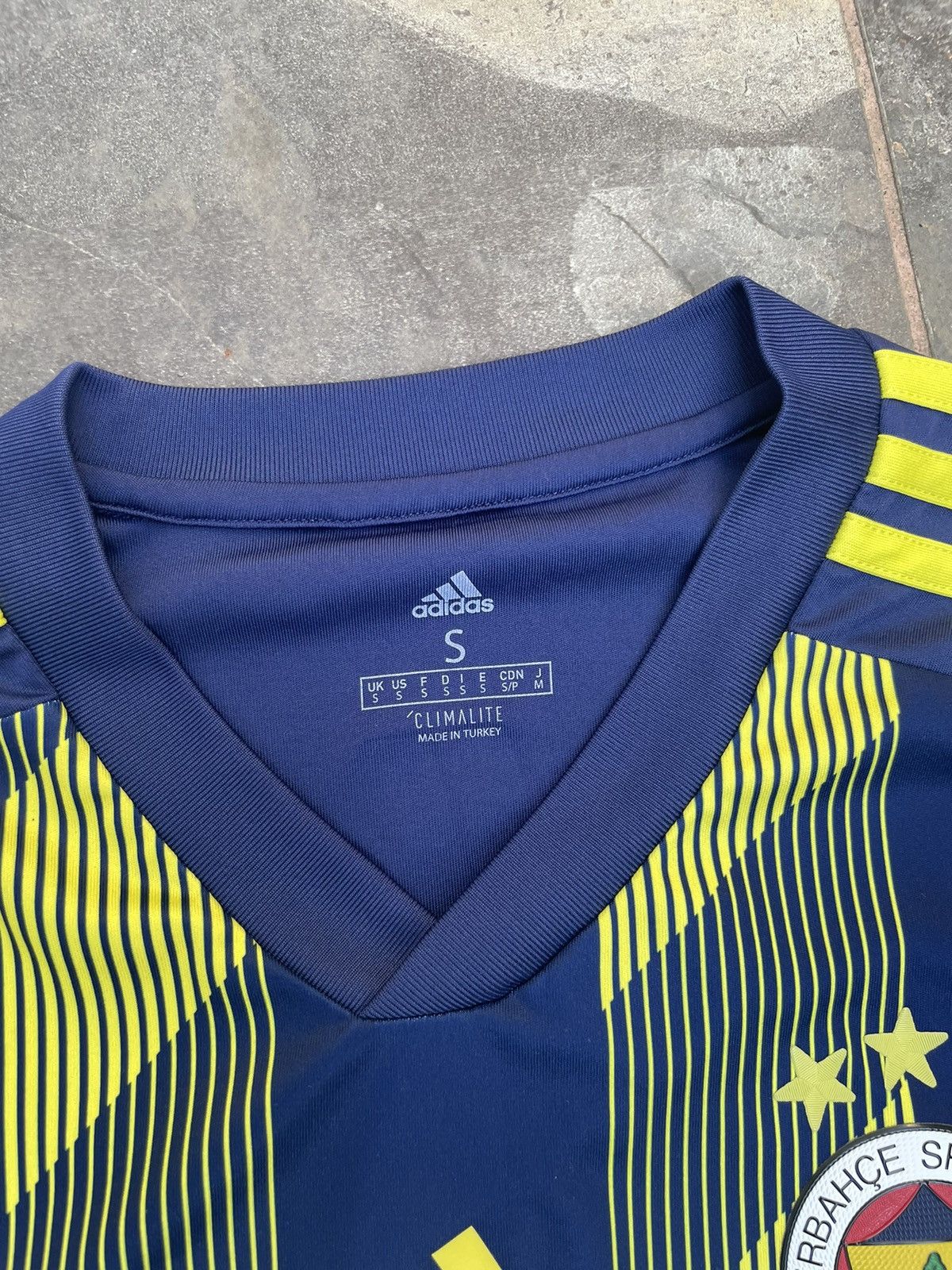 Adidas Last drop!X2 Fenerbahce Jerseys Bundle 2019/2020 Size US M / EU 48-50 / 2 - 8 Thumbnail