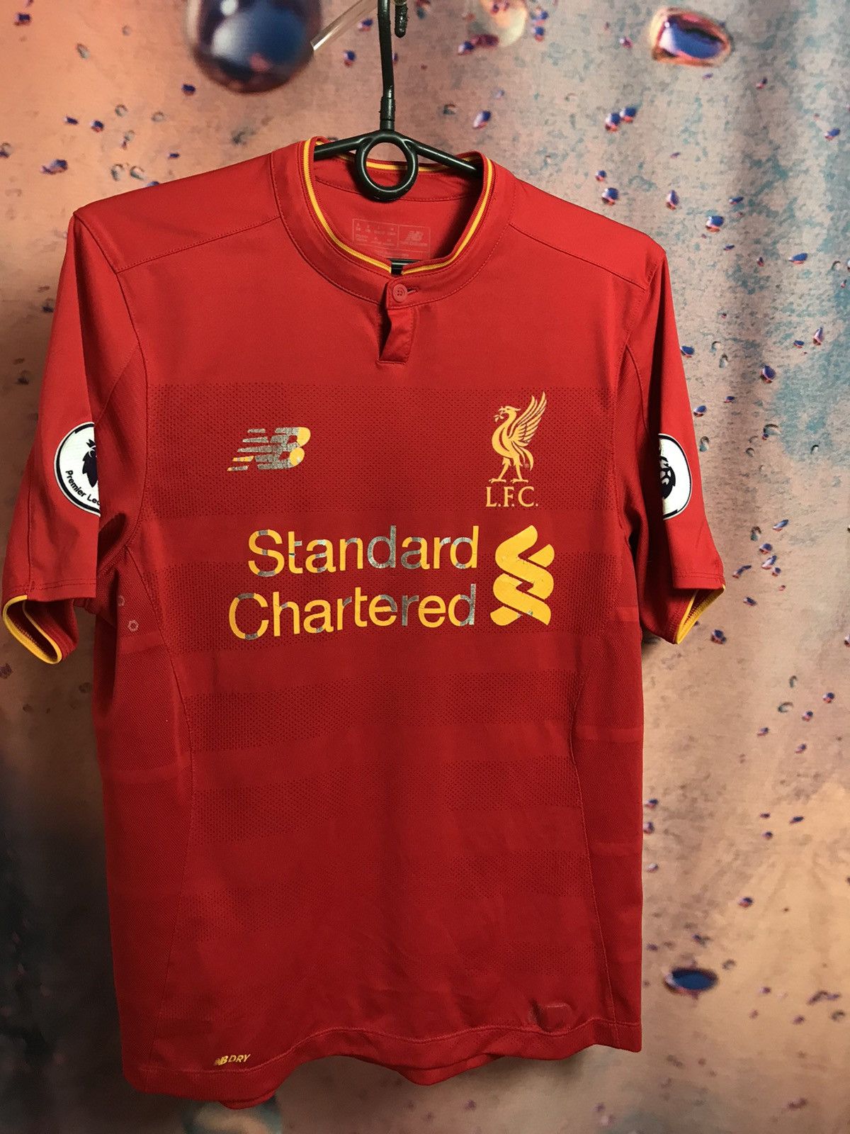Other Liverpool Coutinho soccer jersey Size US XS / EU 42 / 0 - 3 Thumbnail