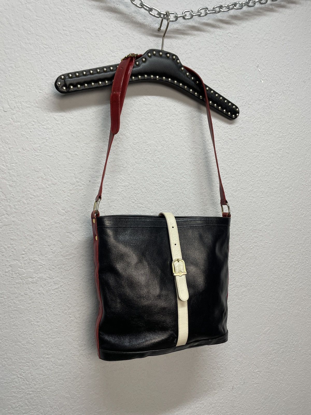 Designer × Fendi Vintage Y2K Fendi Monogram Leather Shoulder Bag Size ONE SIZE - 7 Thumbnail