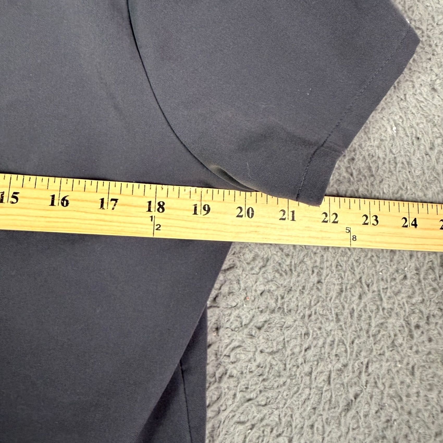 Vintage Figs Scrub Set Womens Medium - Catarina Top - Livingston Pants - Dark Gray Size M / US 6-8 / IT 42-44 - 7 Thumbnail