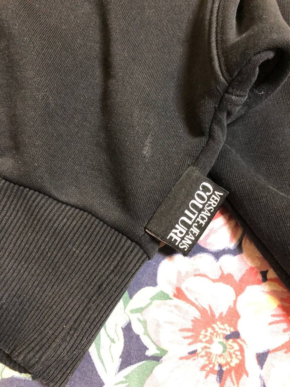 Versace Jeans Couture Versace Jeans Couture black big gold logo hoodie Size XS / US 0-2 / IT 36-38 - 18 Thumbnail
