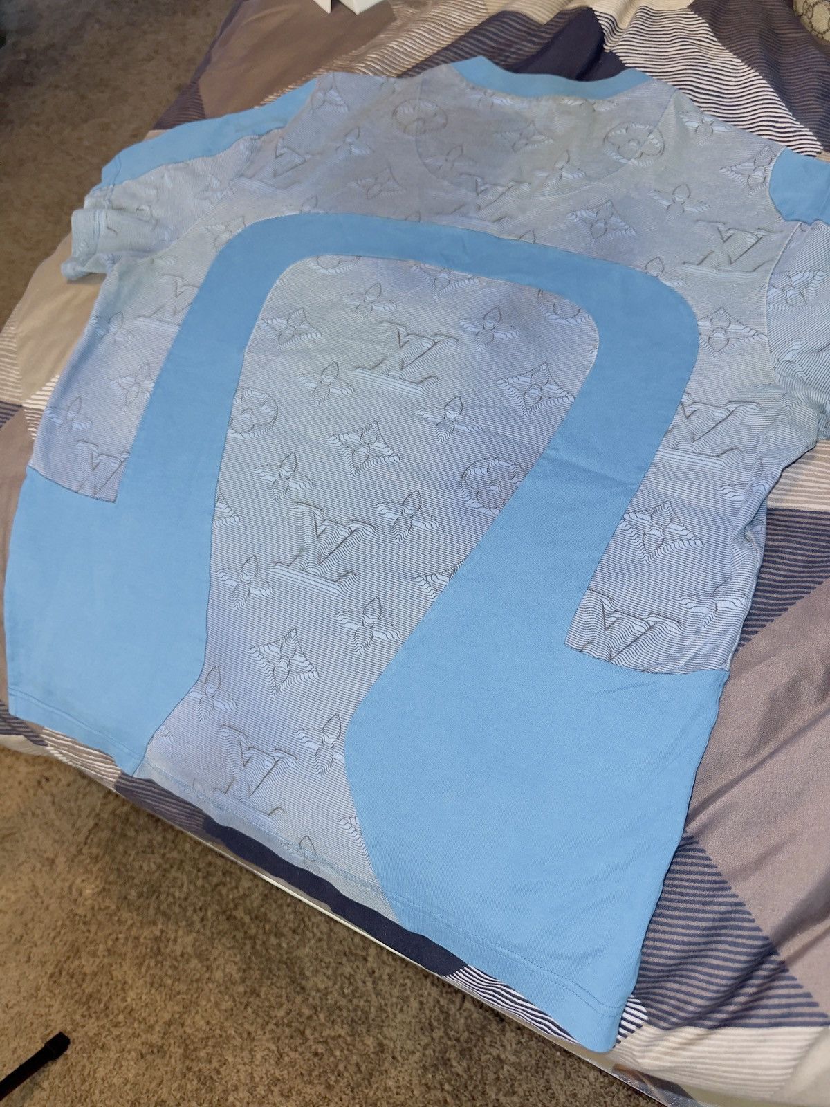 Louis Vuitton Louis vittuion shirt Size US S / EU 44-46 / 1 - 3 Thumbnail