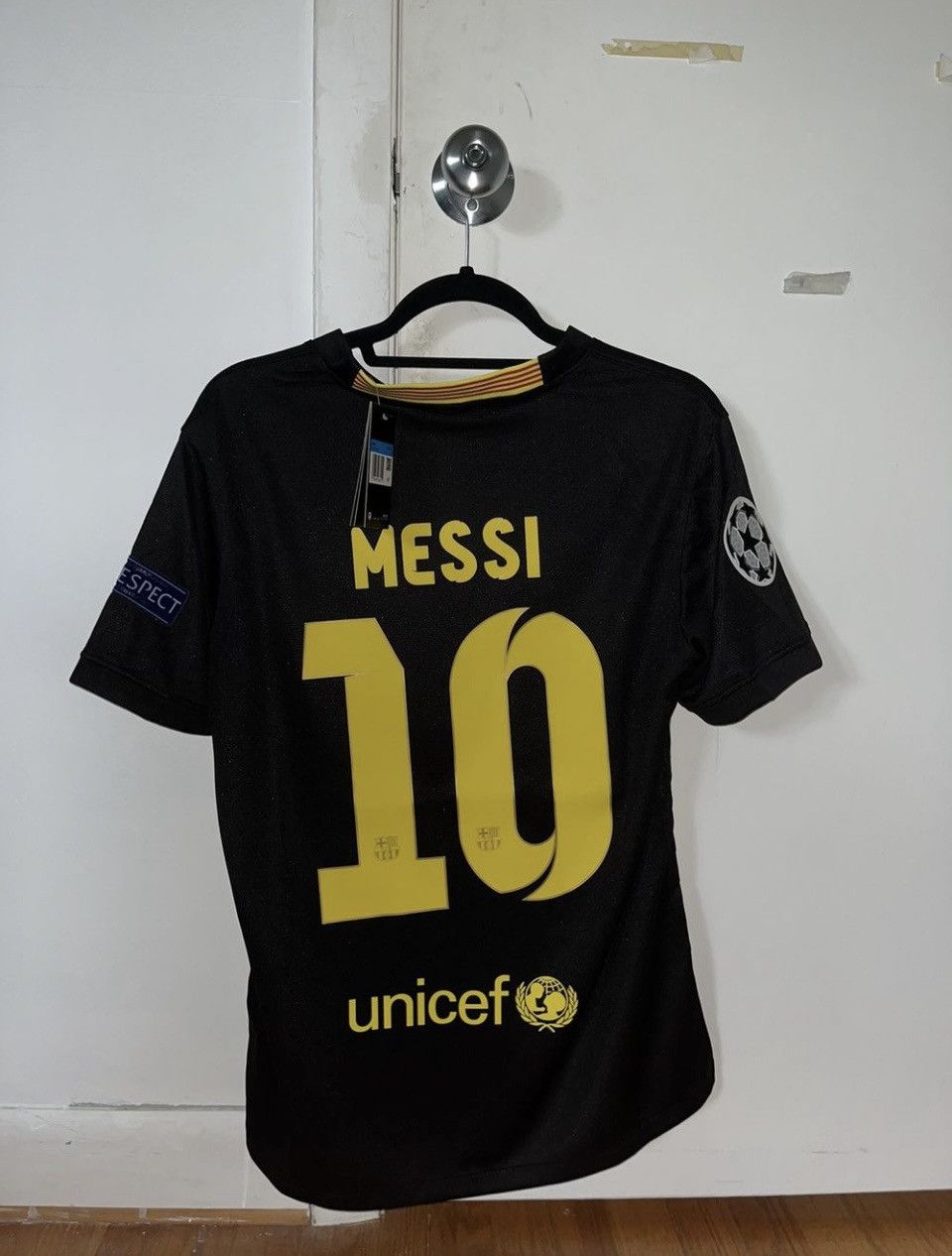 Nike Messi Barcelona Jersey Size US M / EU 48-50 / 2 - 3 Thumbnail