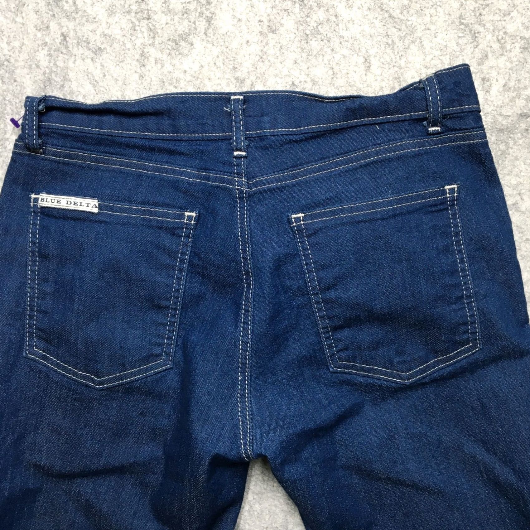 Delta Tom James Jeans Blue Delta Mens 30x33 Denim Medium Wash Regular 5-Pocket USA Font tag note: size approximated by measurements Vintage No Shirt? Size US 30 / EU 46 - 7 Thumbnail