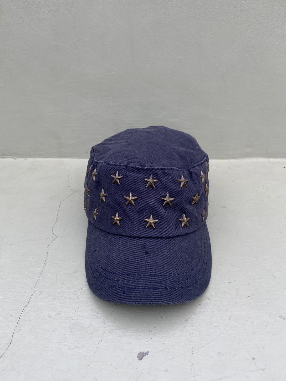 If Six Was Nine 2000s big star button studded Size ONE SIZE - 1 Thumbnail