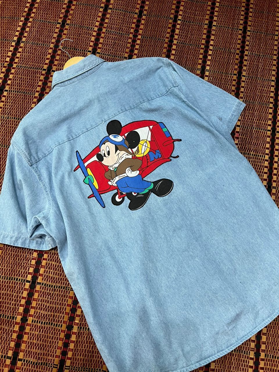 Vintage Vintage 80s Mickey Mouse Denim Shirt by Three Rivers Size US XL / EU 56 / 4 - 10 Thumbnail