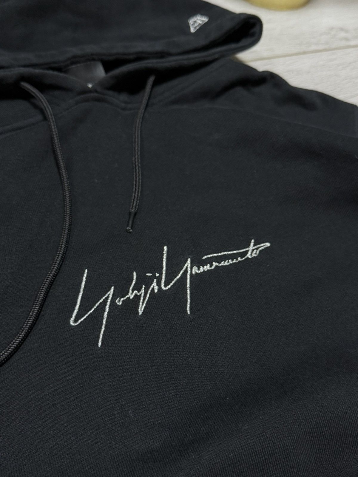 New Era × Yohji Yamamoto Yohji Yamamoto Pour Homme x New Era Hoodie sign logo Size US S / EU 44-46 / 1 - 2 Thumbnail