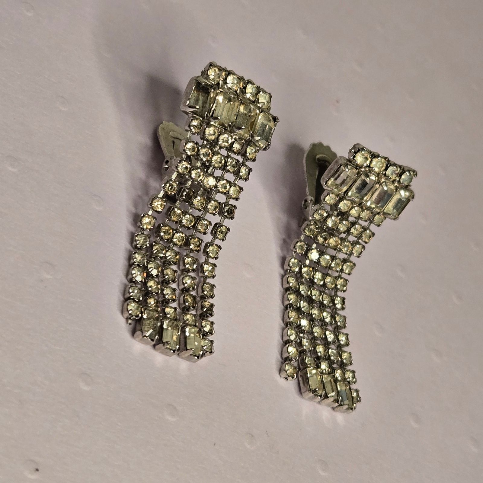 Vintage Vintage Clear Rhinestone Waterfall Clip On Earrings Size ONE SIZE - 2 Thumbnail