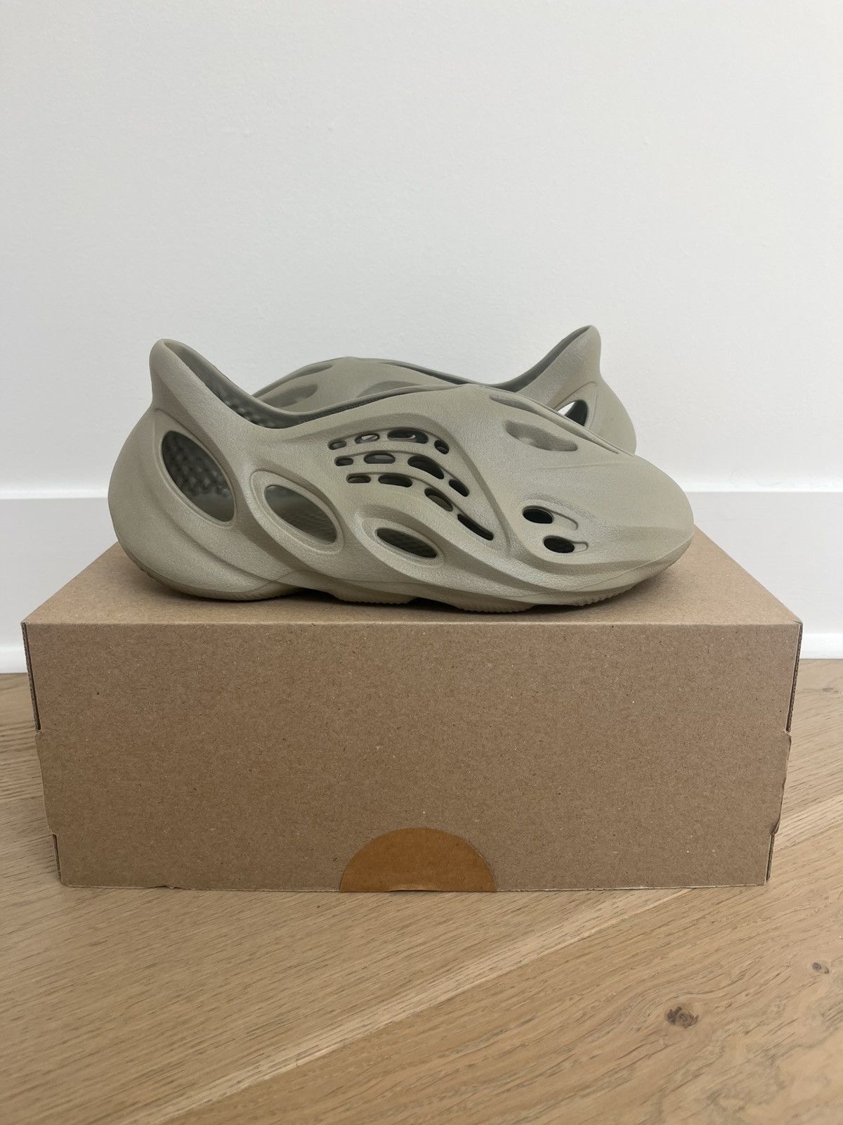 Yeezy Yeezy Foam Runner Size US 10 / EU 43 - 1 Thumbnail