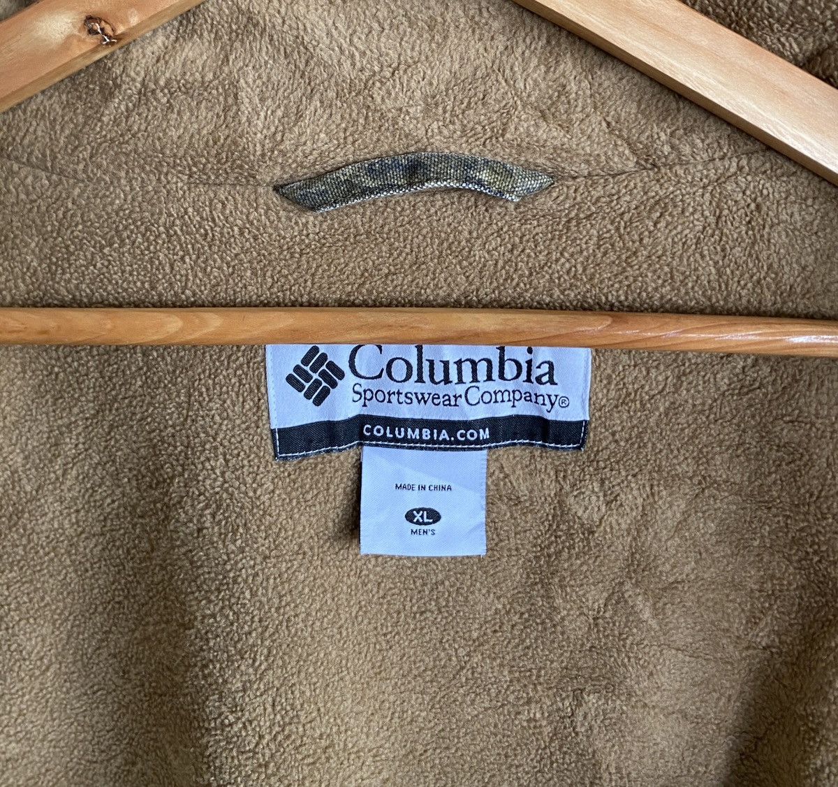 Columbia Very Rare Vintage Columbia Hunting Mossy Oak Jacket 2000s Size US XL / EU 56 / 4 - 8 Thumbnail