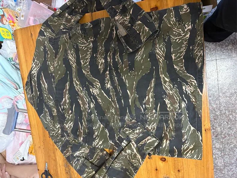 Neighborhood Neighborhood Tiger Print Shirt M Size Size US M / EU 48-50 / 2 - 6 Thumbnail