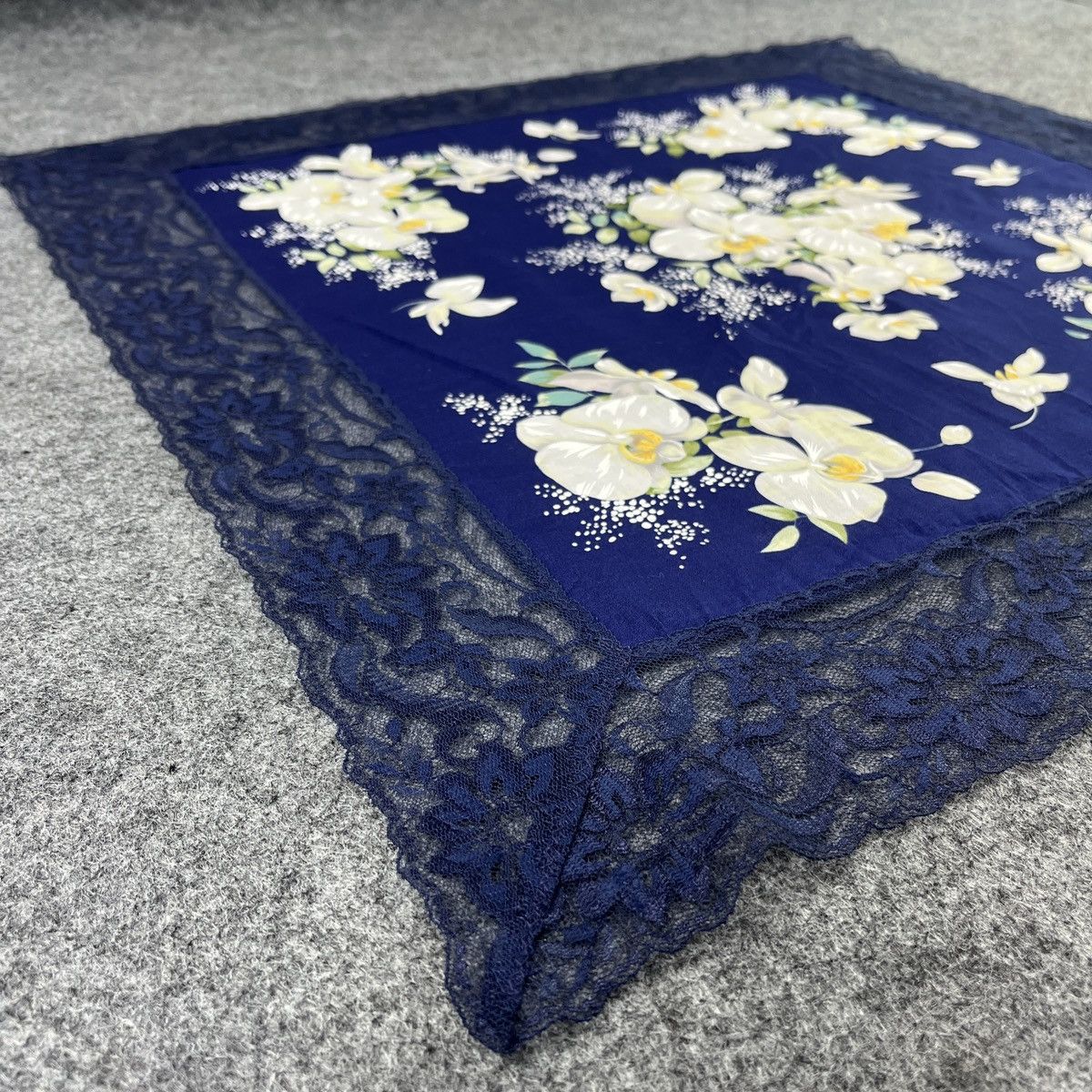 Hanae Mori × Japanese Brand Hanae Mori Bandana / Handkerchief / Neckerchief B101 Size ONE SIZE - 6 Thumbnail