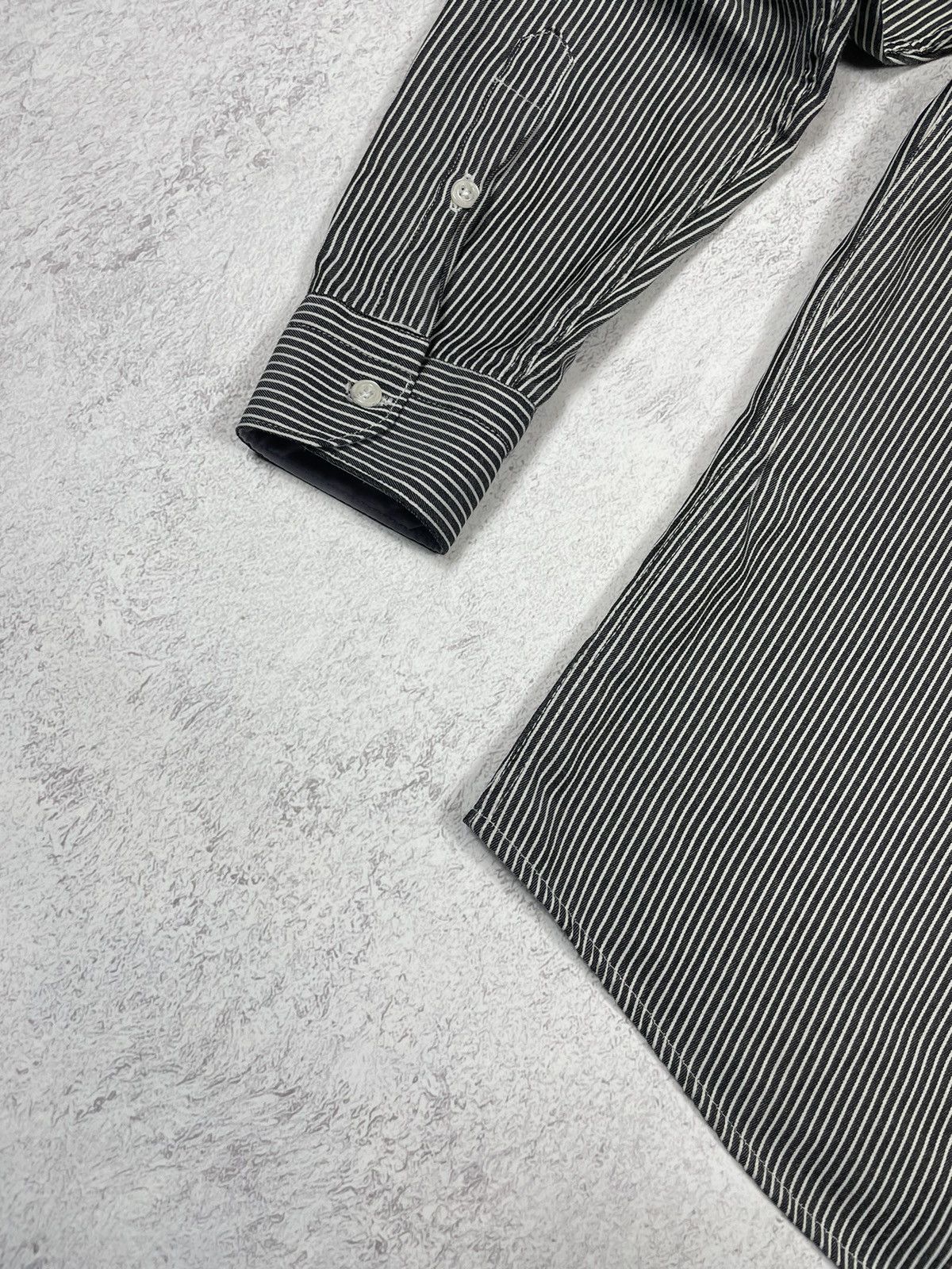Burberry Burberry Vintage Stripe Shirt Size US XL / EU 56 / 4 - 7 Thumbnail