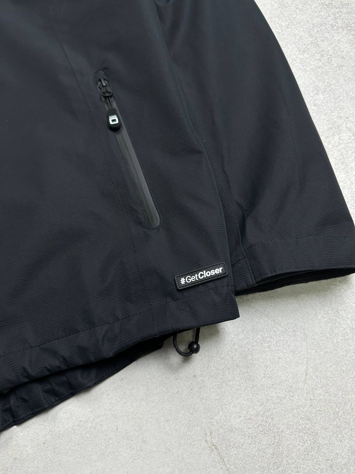 Formula 1 Alpha Romeo F-1 Team Racing Shell Waterproof Jacket Mens L Size US L / EU 52-54 / 3 - 6 Thumbnail