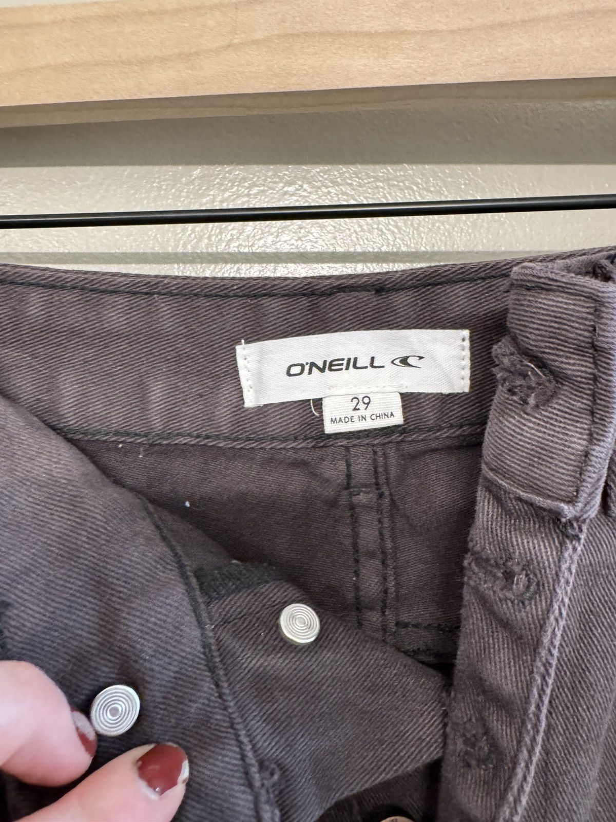 O'Neill Women’s high rise shorts Size 29" - 2 Thumbnail