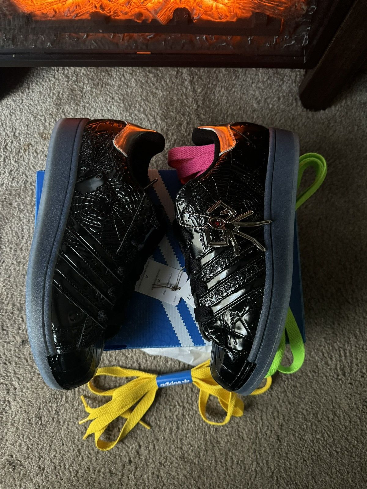 Adidas Sp5der x adidas Superstar 'BLACK Silver Metallic' Size US 8.5 / EU 41-42 - 2 Thumbnail