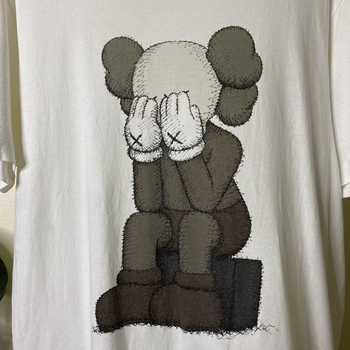 Kaws × Uniqlo Kaws for Uniqlo Collaboration T Shirt Size US L / EU 52-54 / 3 - 2 Thumbnail