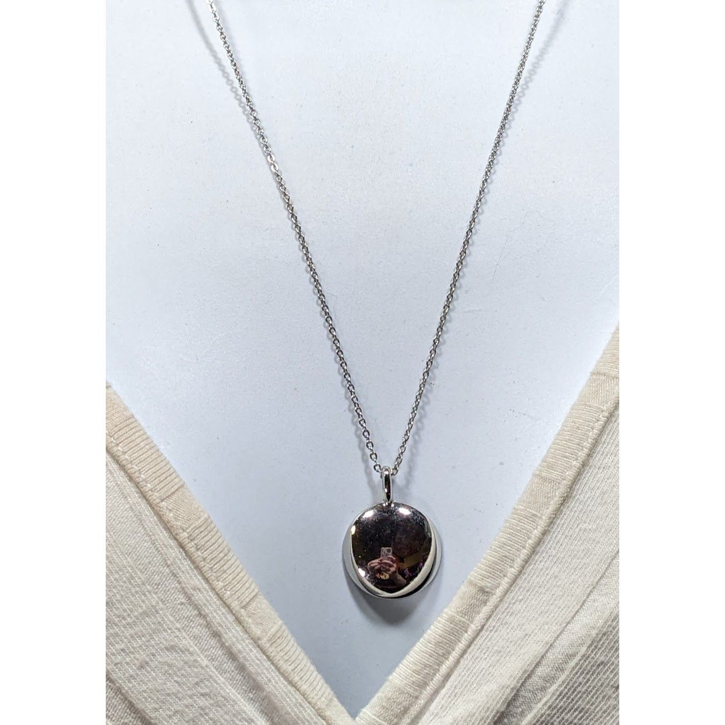 Loft Loft Outlet Preppy Modern Silver Tone Pendant Necklace Size ONE SIZE - 4 Thumbnail