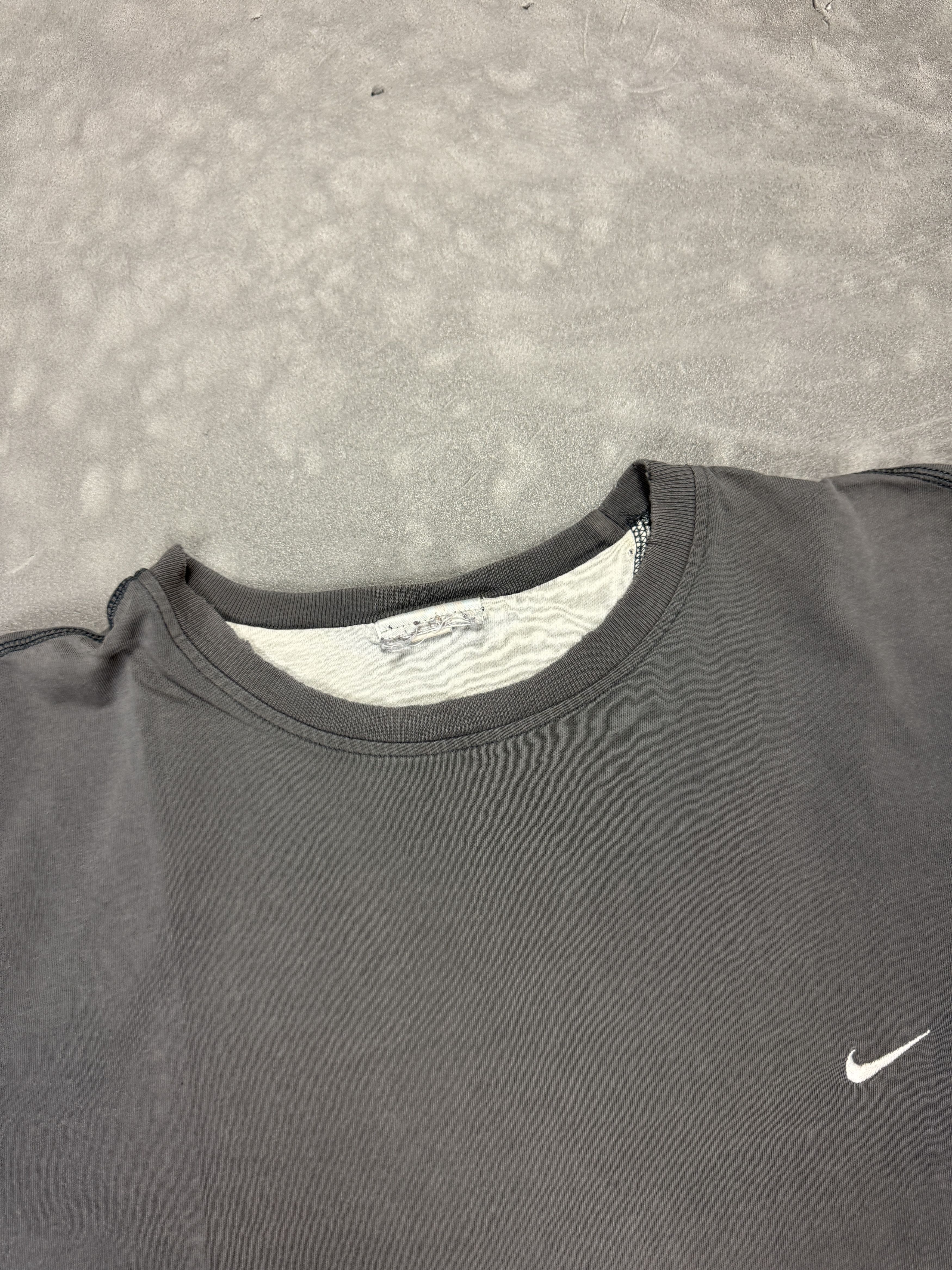 Nike × Vintage Vintage Nike washed T-shirt streetwear faded y2k 90s Size US M / EU 48-50 / 2 - 6 Thumbnail