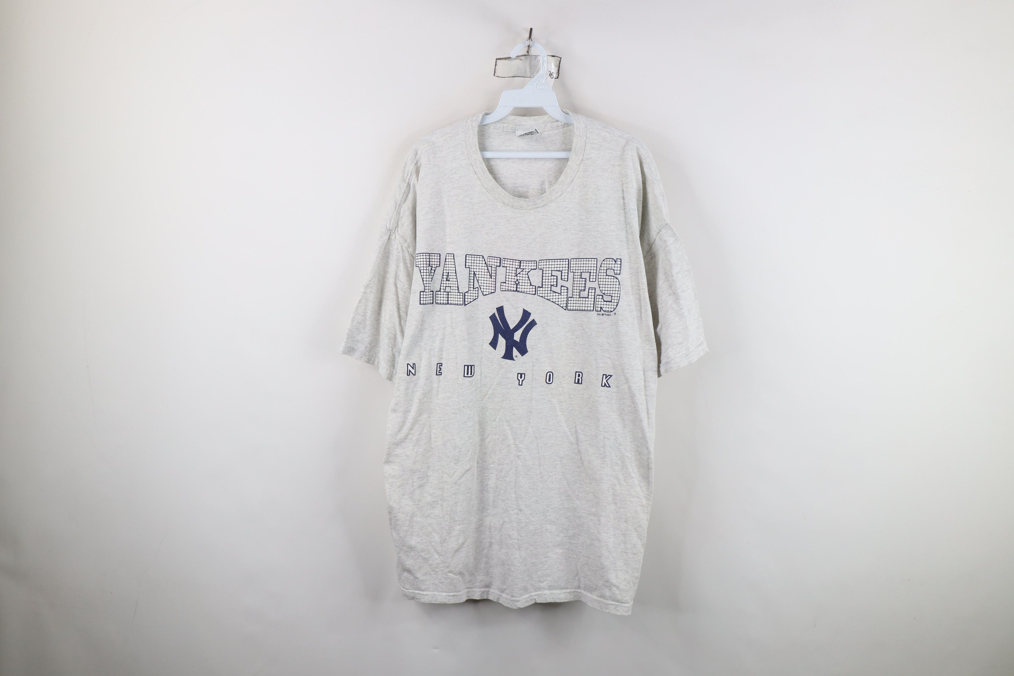 Vintage Vintage Y2K 2001 New York Yankees Baseball T-Shirt Gray Size US XXL / EU 58 / 5 - 1 Thumbnail