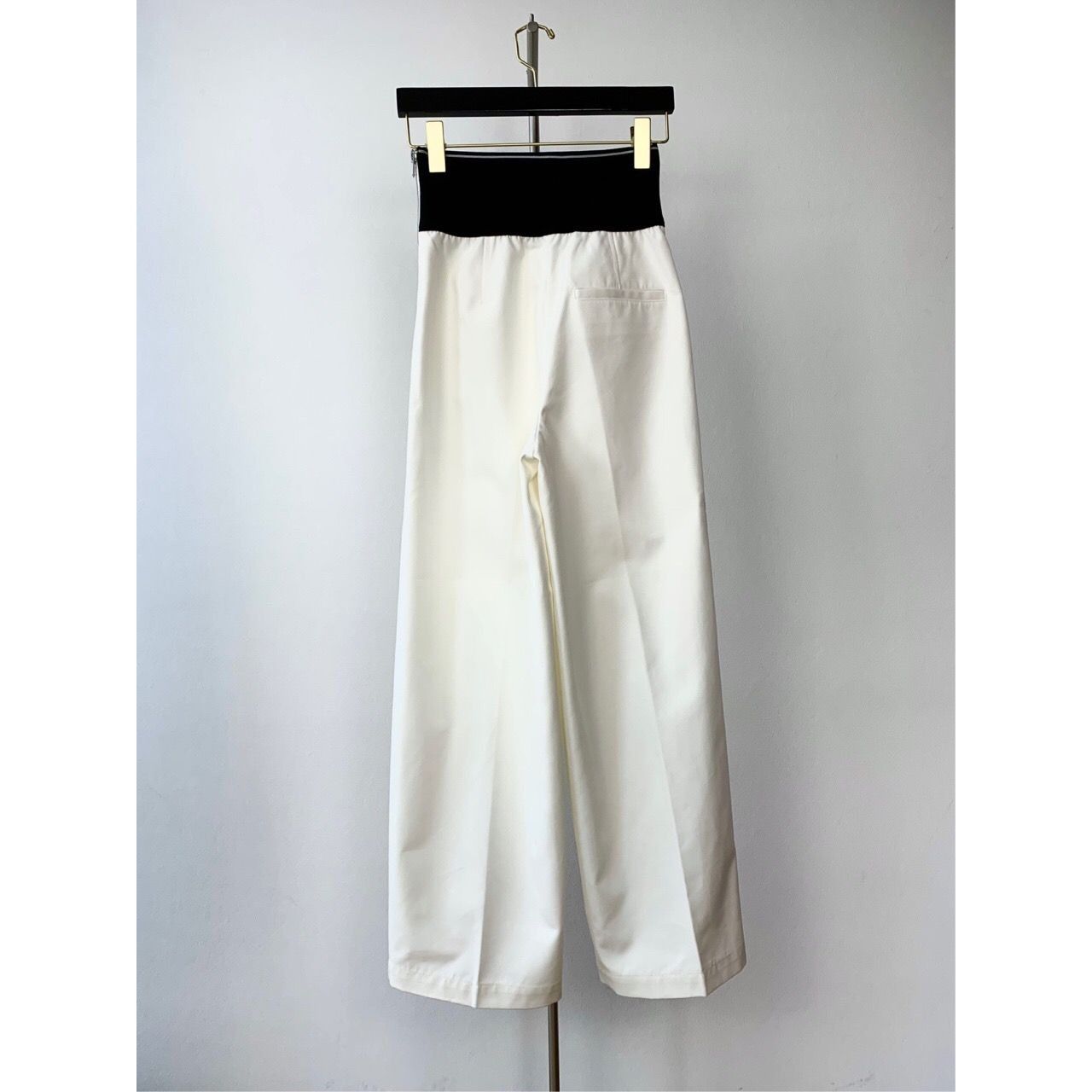 Alexander Wang Alexander Wang High-Waisted White Stretch Tapered Pants Size Size 26" / US 2 / IT 38 - 6 Thumbnail