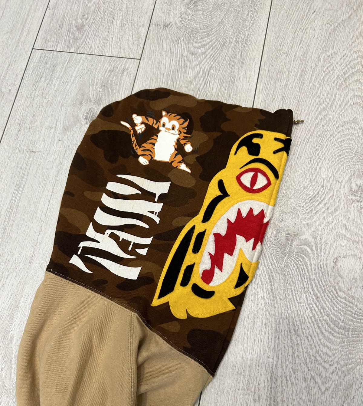 Bape Bape Camo Tiger Full Zip Hoodie Size US M / EU 48-50 / 2 - 2 Thumbnail