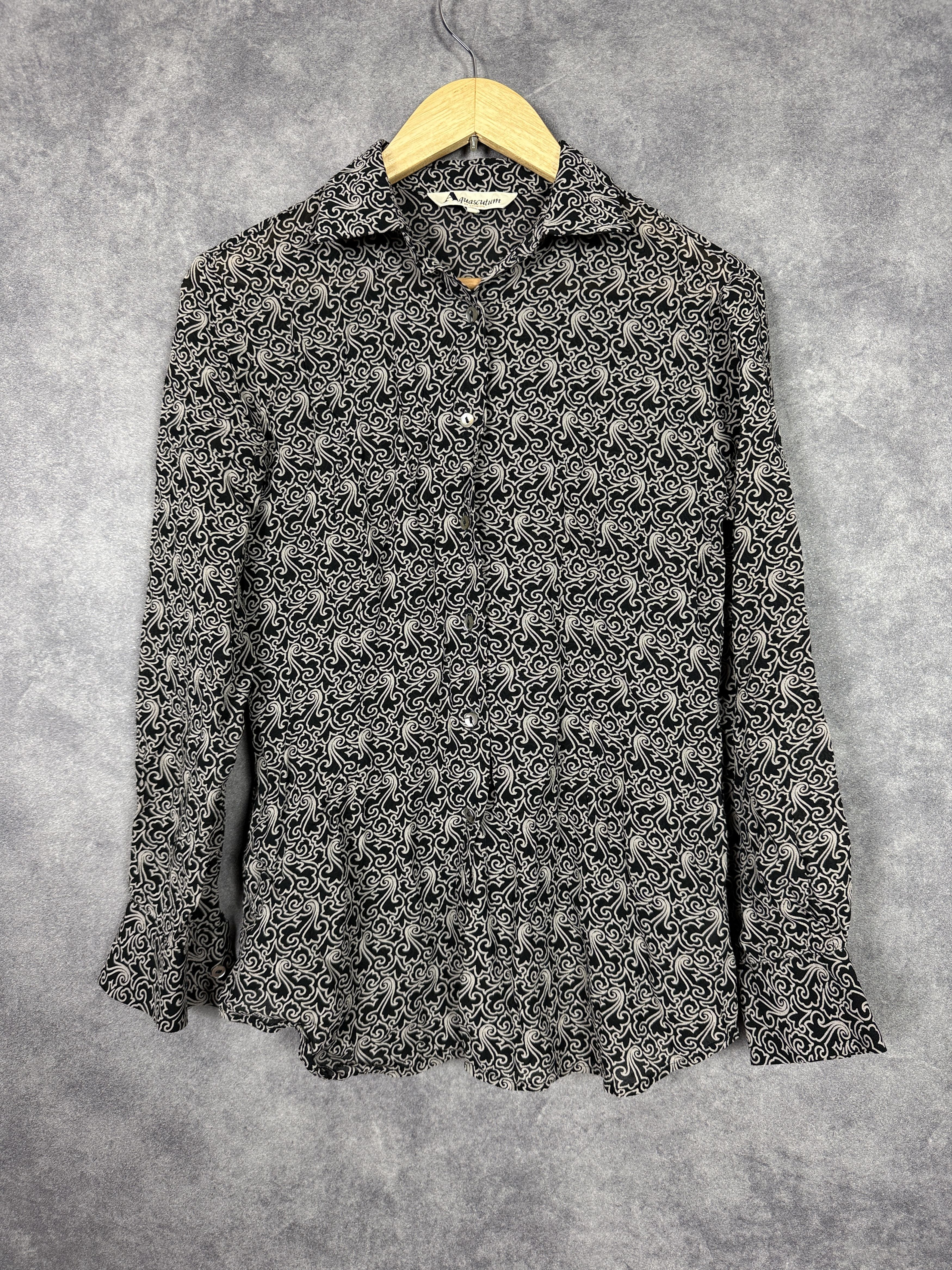 Aquascutum Aquascutum women’s shirt pattern print pearl buttons Size M / US 6-8 / IT 42-44 - 1 Thumbnail