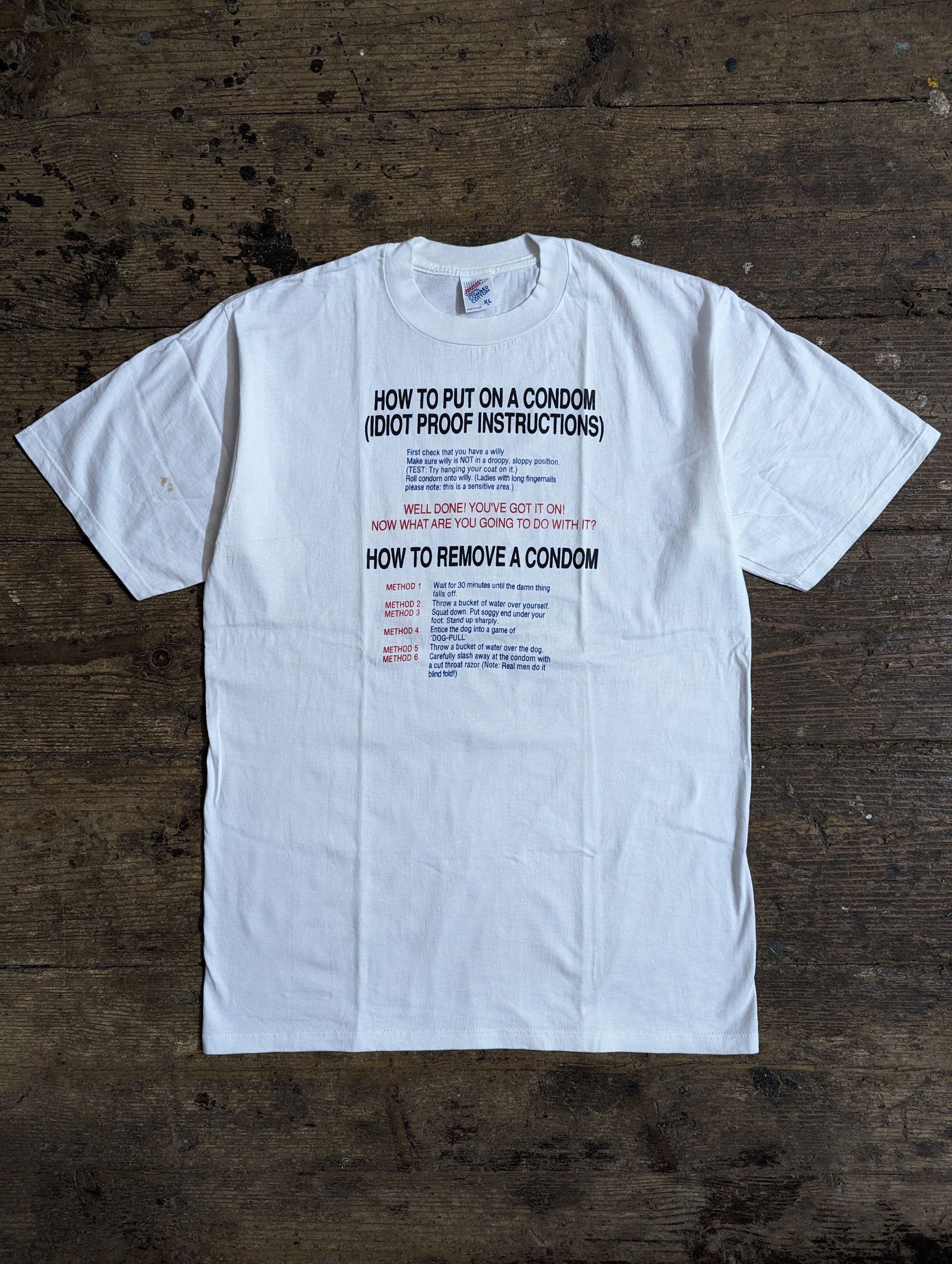 Vintage 90s Jerzees "How To Put On A Candom" T Shirt Size US XL / EU 56 / 4 - 2 Thumbnail
