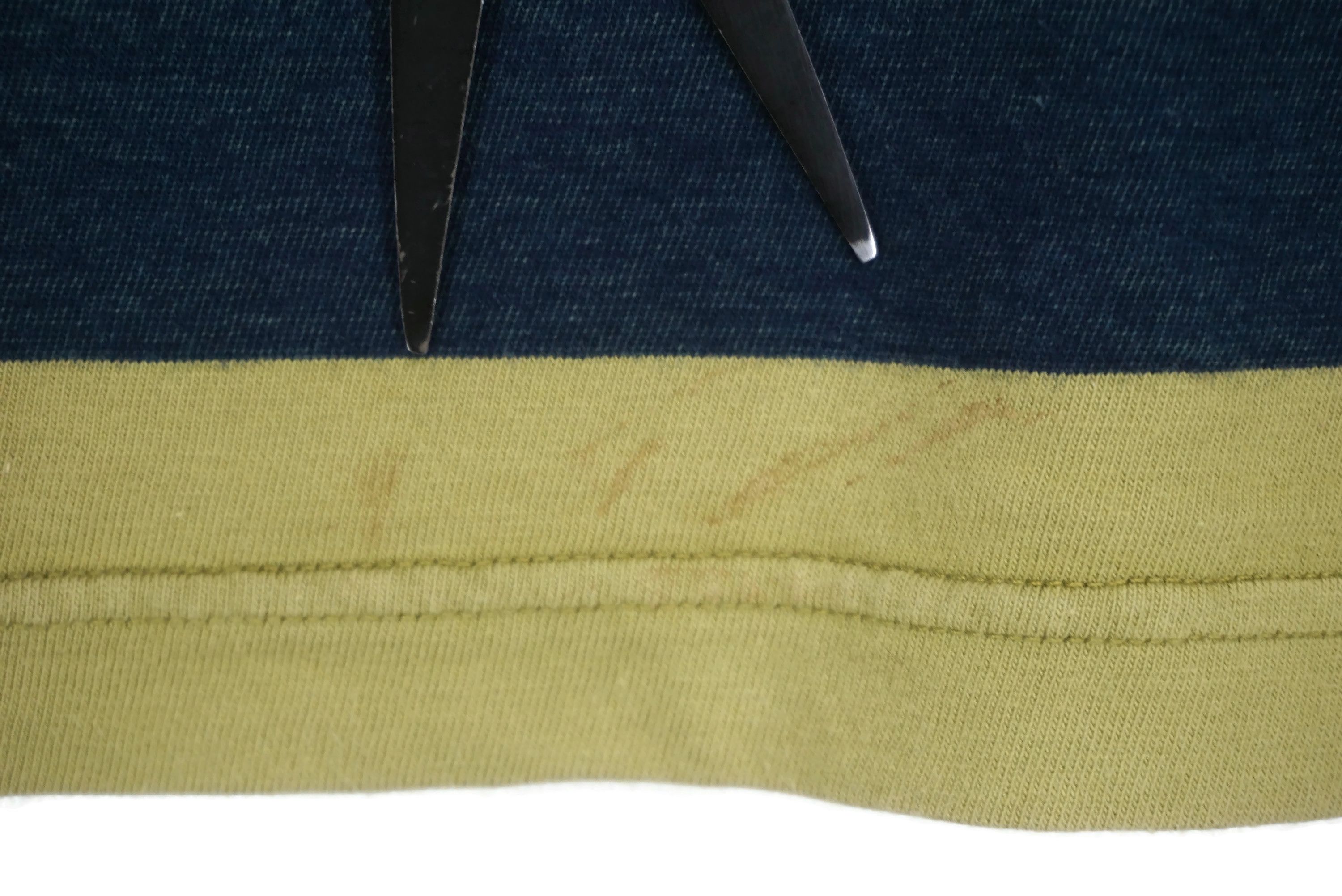 Pringle Of Scotland Vintage Pringle Tee Size S V Neck Striped Made in Portugal Size US S / EU 44-46 / 1 - 12 Thumbnail