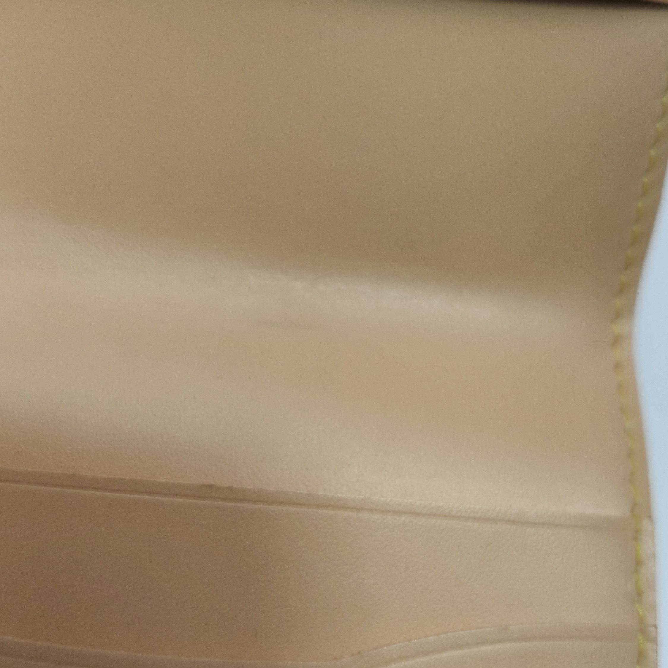 Louis Vuitton Louis Vuitton (LV) Takashi Murakami co-branded white tri-co Size ONE SIZE - 4 Thumbnail