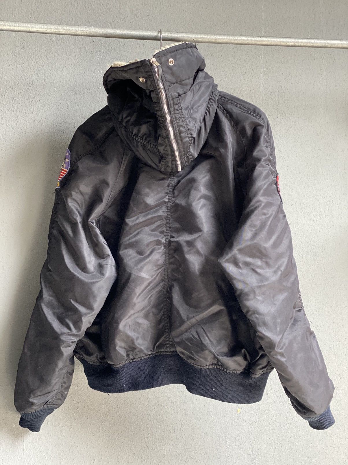 Japanese Brand Vintage USS Enterprise Tomcat Patch Bomber Jacket Size US L / EU 52-54 / 3 - 4 Thumbnail