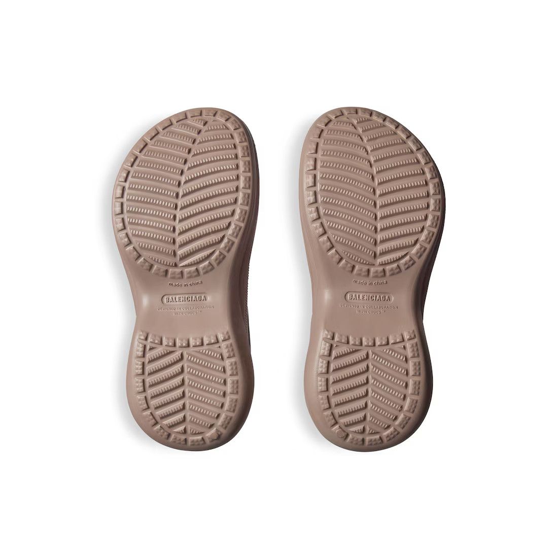 Balenciaga o1in1g0625 Crocs™ Booties in Beige Size US 6 / IT 36 - 4 Thumbnail