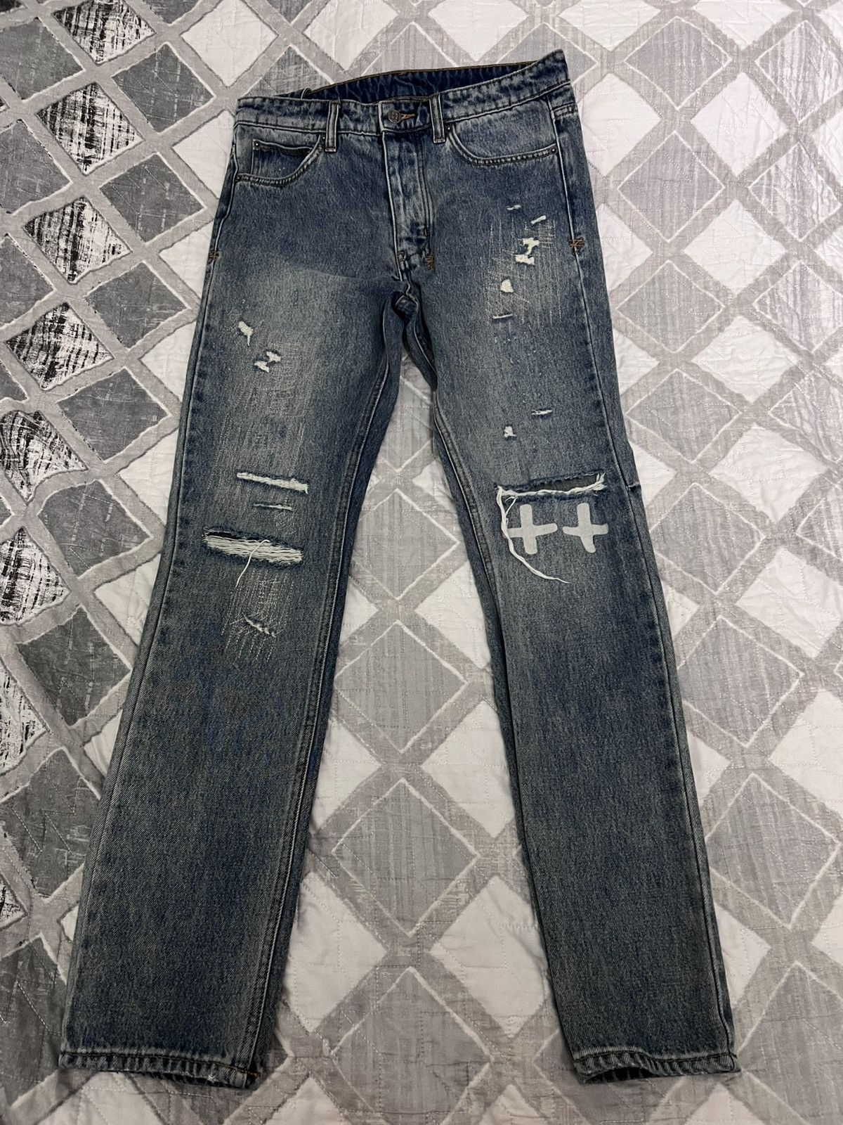 Ksubi Ksubi Chitch Plus One Ripped Denim 32x32 Size US 32 / EU 48 - 1 Thumbnail