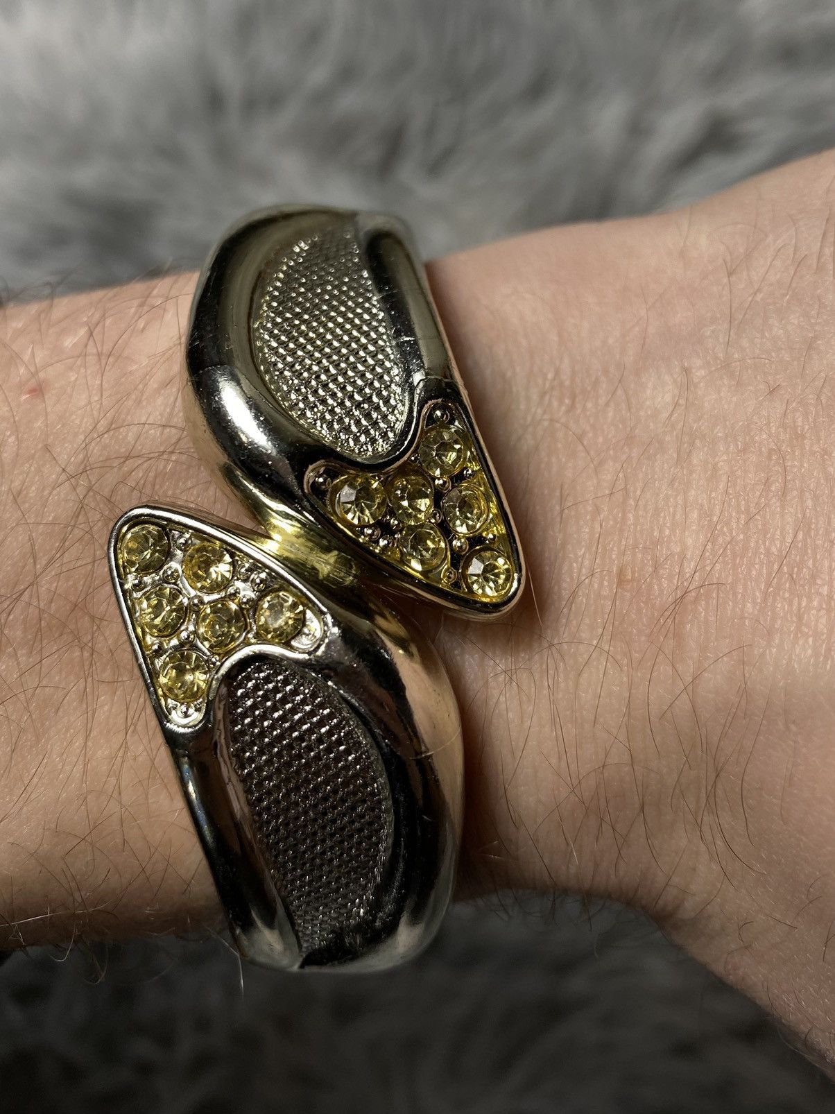 Jewelry Silver Bangle with Yellow Crystals | Japanese Brand Size ONE SIZE - 6 Thumbnail